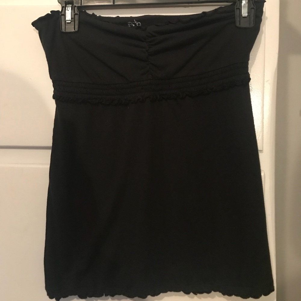 Kids black strapless shirt